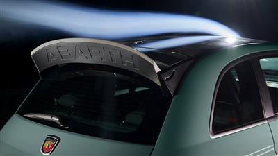 اسپویلر سقفی در نسخه خاص از فیات آبارث